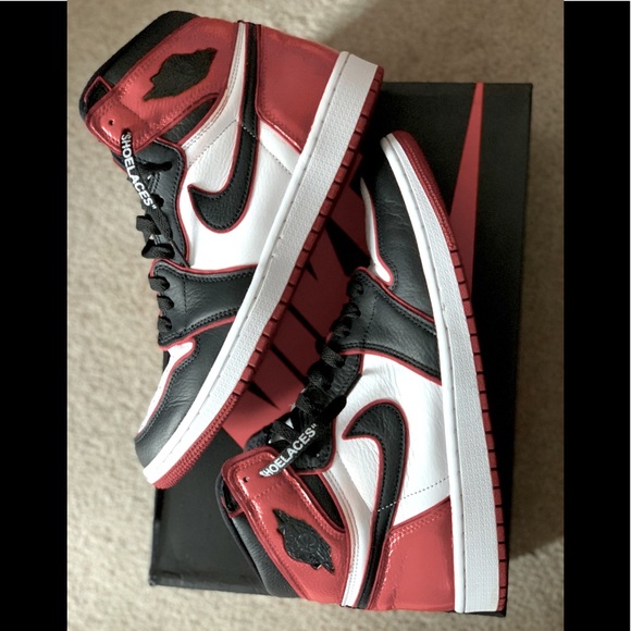 Jordan Retro High Bloodline Blacktoe 